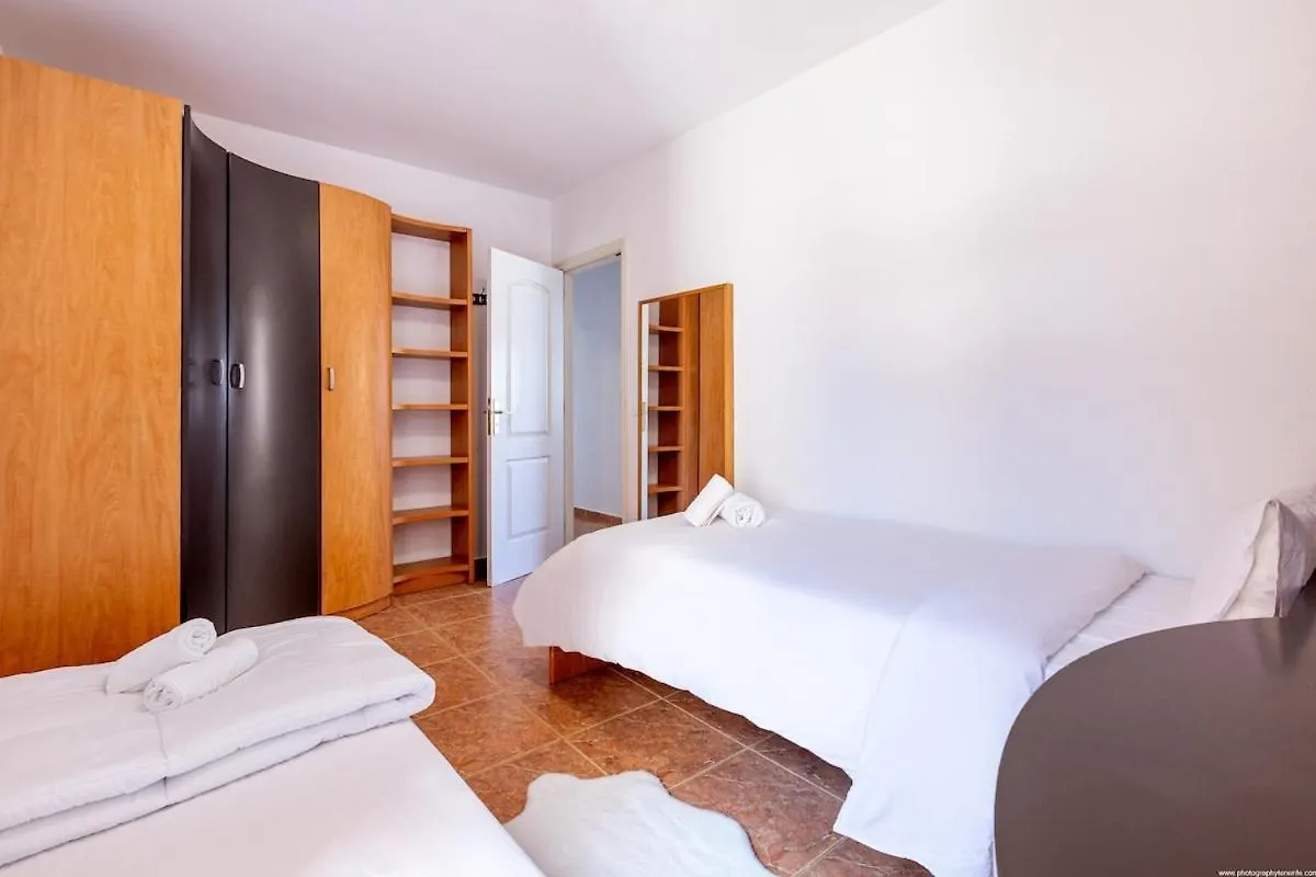 Cerca De La Playa Y Comodo By Cabana Rentals Candelaria Španělsko